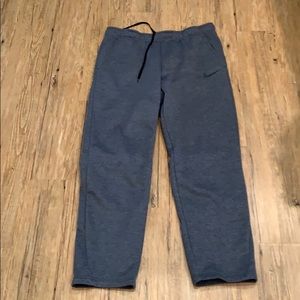 NIKE Dri-Fit Sweatpants L